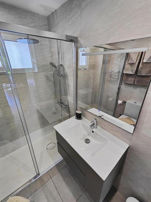 Playa Del Ingles: Beautiful Renovated Apartment San Bartolomé المظهر الخارجي الصورة